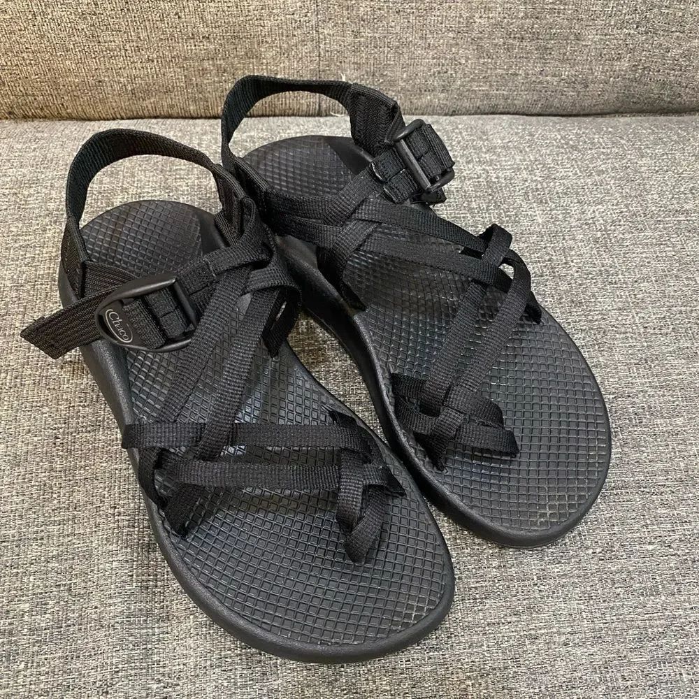 Chaco Black Hiking Sandals Women Size 7